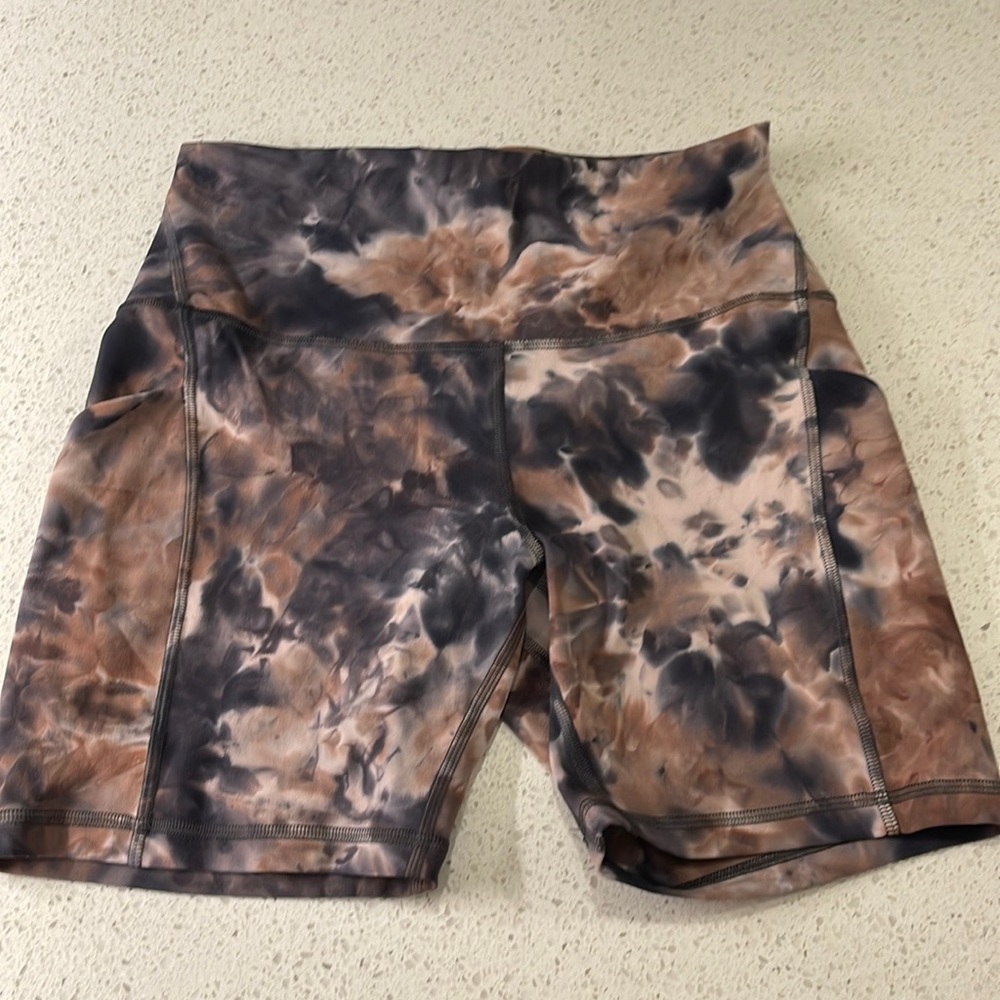 Align shorts with Pockets